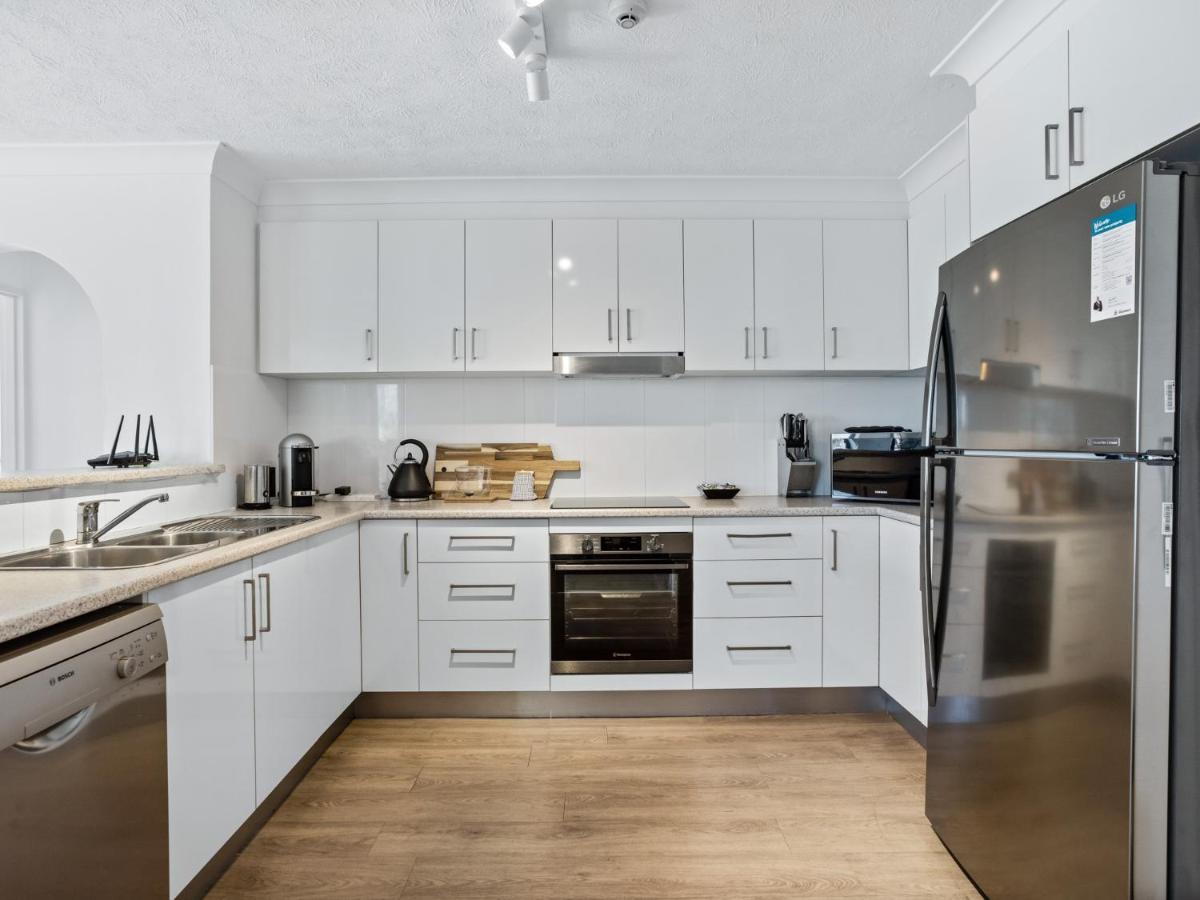 Genesis Apartments By Gold Coast Premium Экстерьер фото